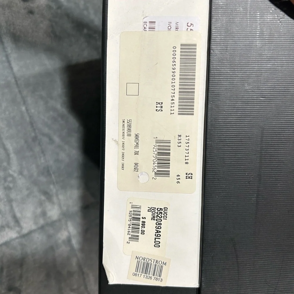 Gucci Rython Sneakers - Picture 3 of 13